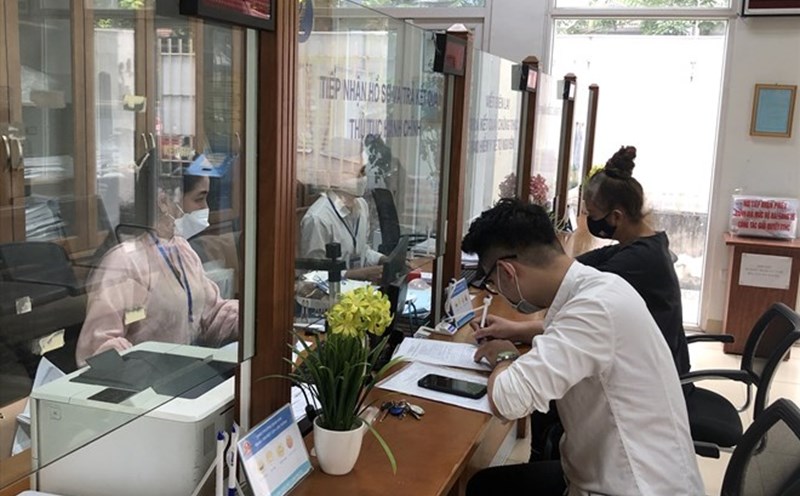 The Ministry of Home Affairs proposes to encourage cadres to go to strengthen their bases for 3 years when rearranging the organizational apparatus. Illustration photo: Huong Nha