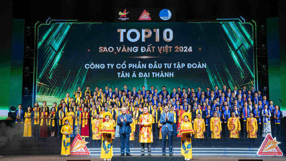 Tan A Dai Thanh duoc vinh danh Top 10 Sao Vang dat Viet 2024 trong so 200 doanh nghiep tieu bieu cua ca nuoc. Ảnh: Tan Á Dai Thanh