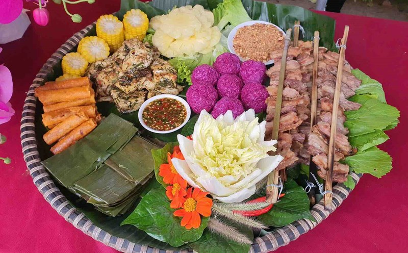 Many dishes were presented by the units in the culinary competition in Phong Nha - Ke Bang. Photo: HOANG PHI