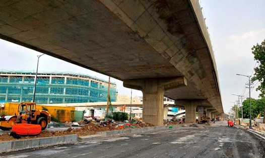 Cầu vượt trước Nhà ga T3 sân bay Tân Sơn Nhất gần hoàn thành.  Ảnh: Minh Quân
