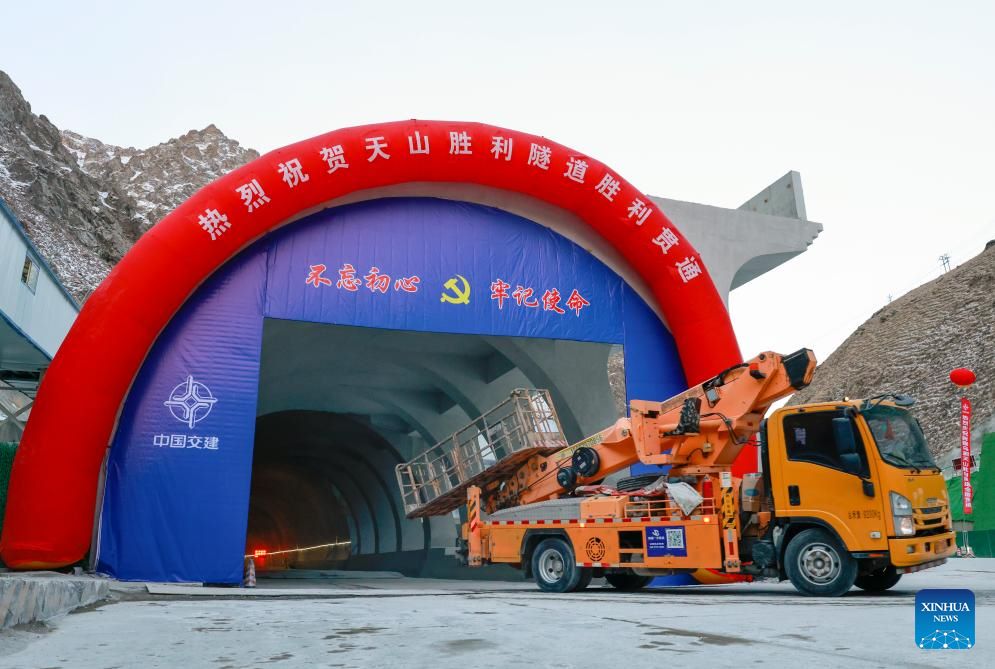 The world's longest highway tunnel, Tianshan Shengli, in China. Photo: Xinhua