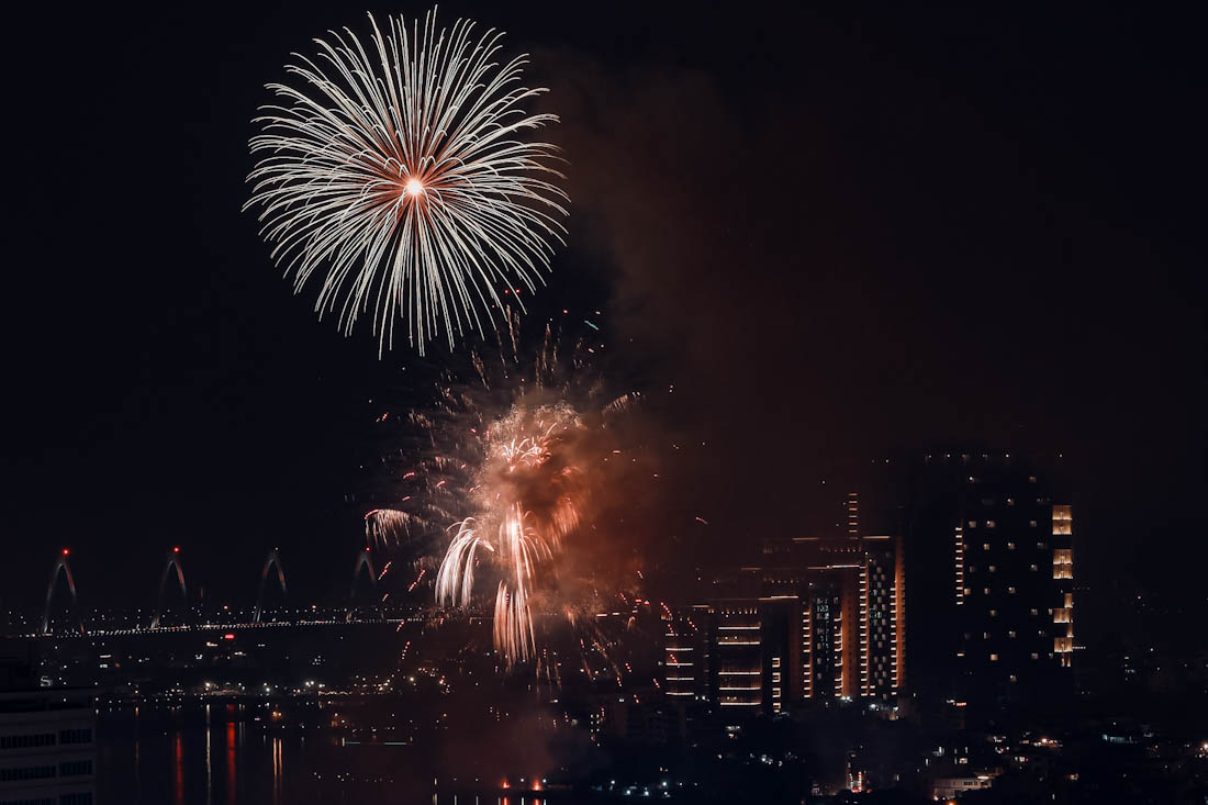 Fireworks in Hanoi on New Year's Eve. Photo: LDO