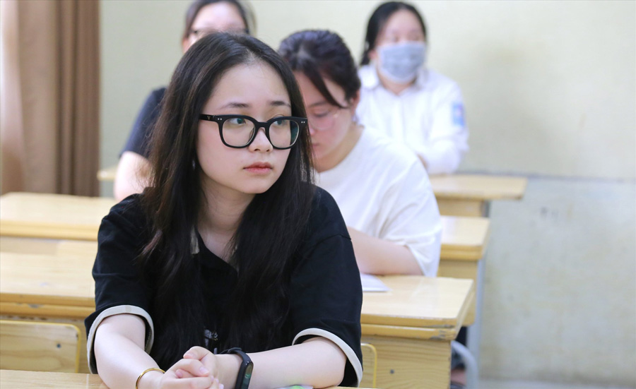 Why are students indifferent to reviewing transcripts? Photo: Hai Nguyen