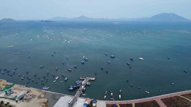 There have been 146 investment projects with registered capital of 51 billion USD in Van Phong area. Photo: Huu Long