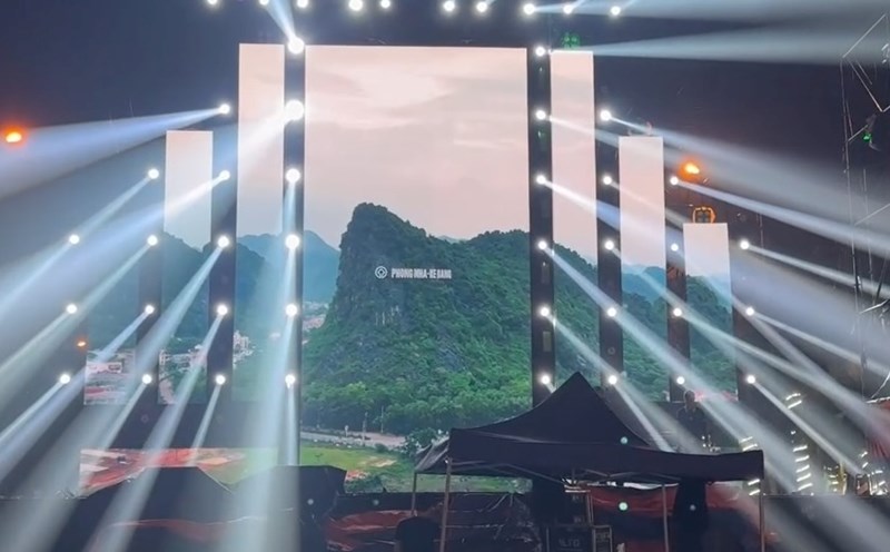 Final work in Phong Nha town to prepare for the new year 2025. Photo: Quangbinh Tourism