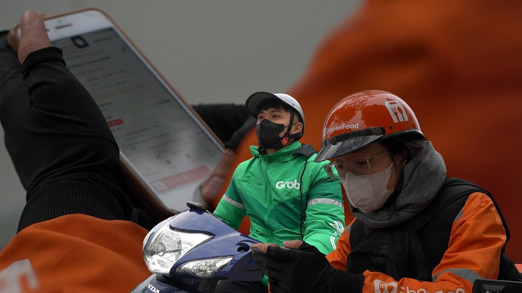 Working through Tet, drivers are excited about skyrocketing income