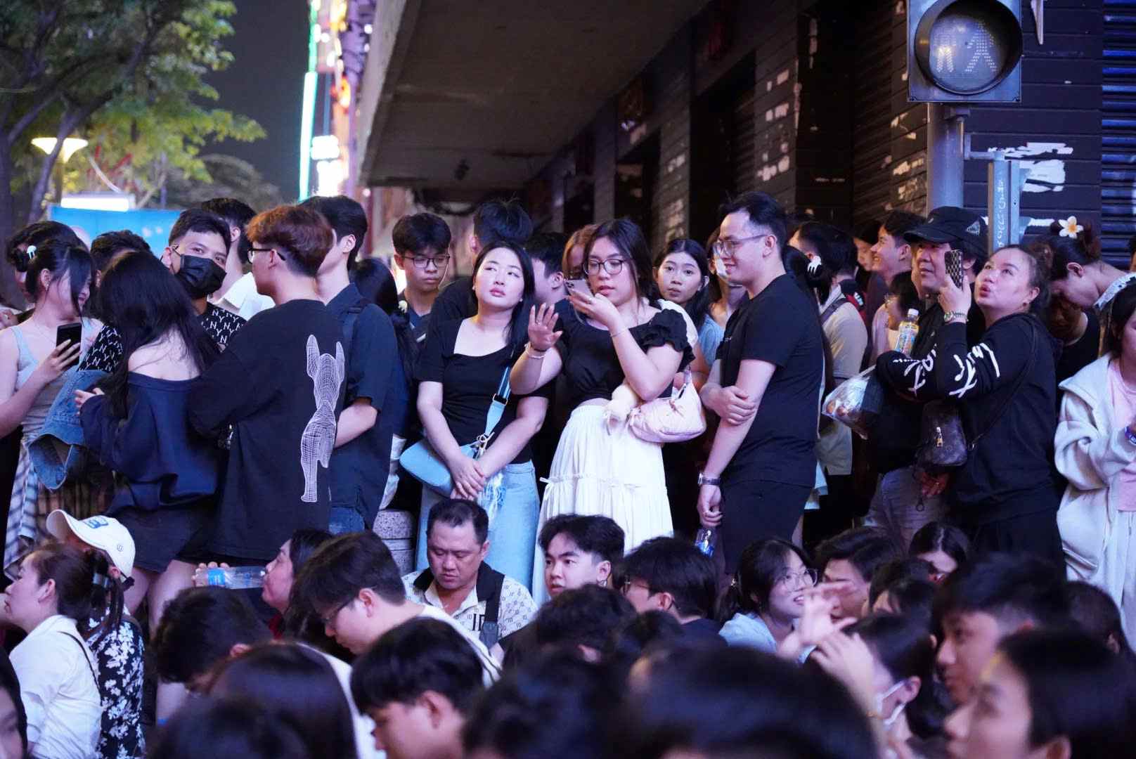 Crowds of people jostle to see fireworks in Ho Chi Minh City