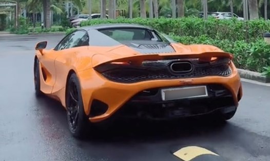 Siêu xe McLaren 750S tại TPHCM đang nhận nhiều sự quan tâm. Ảnh cắt từ video