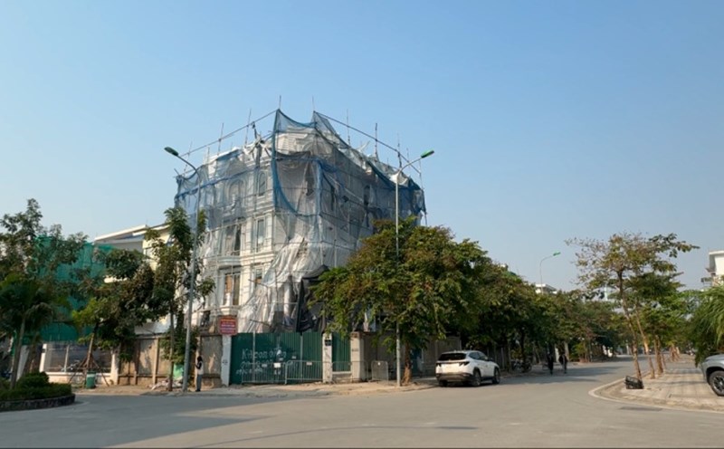 Violating construction order and breaking the general planning in Xuan Phuong Ecological Urban Area (Nam Tu Liem, Hanoi). Photo: Reporter Group