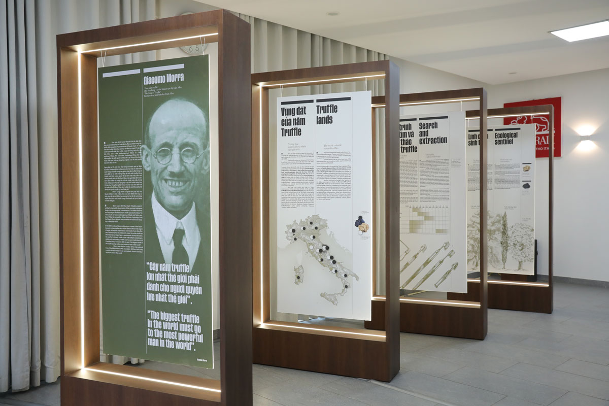 The exhibition "Scent of Italy" opened on November 26 at Casa Italia.