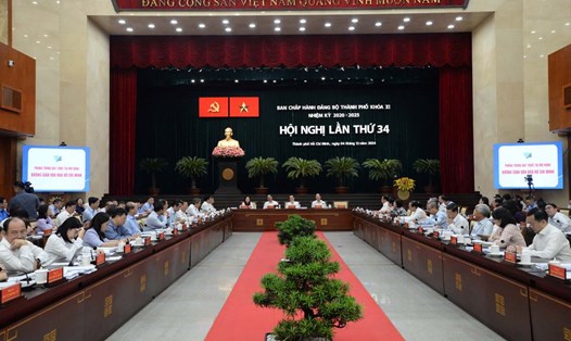 Hội nghị Ban Chấp hành Đảng bộ TPHCM sáng 4.12.  Ảnh: Minh Quân