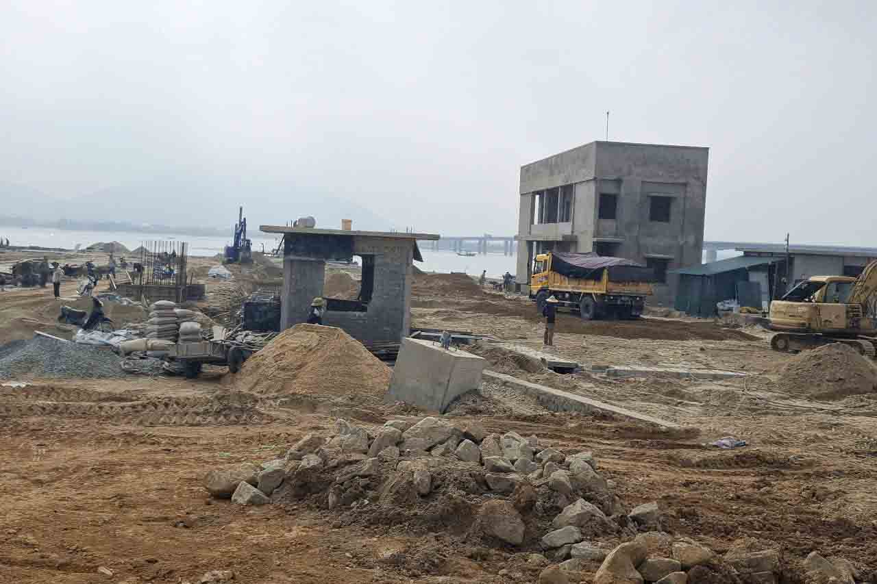 The Cua Nhuong Fishing Port project is being accelerated to complete in 2024. Photo: Tran Tuan.