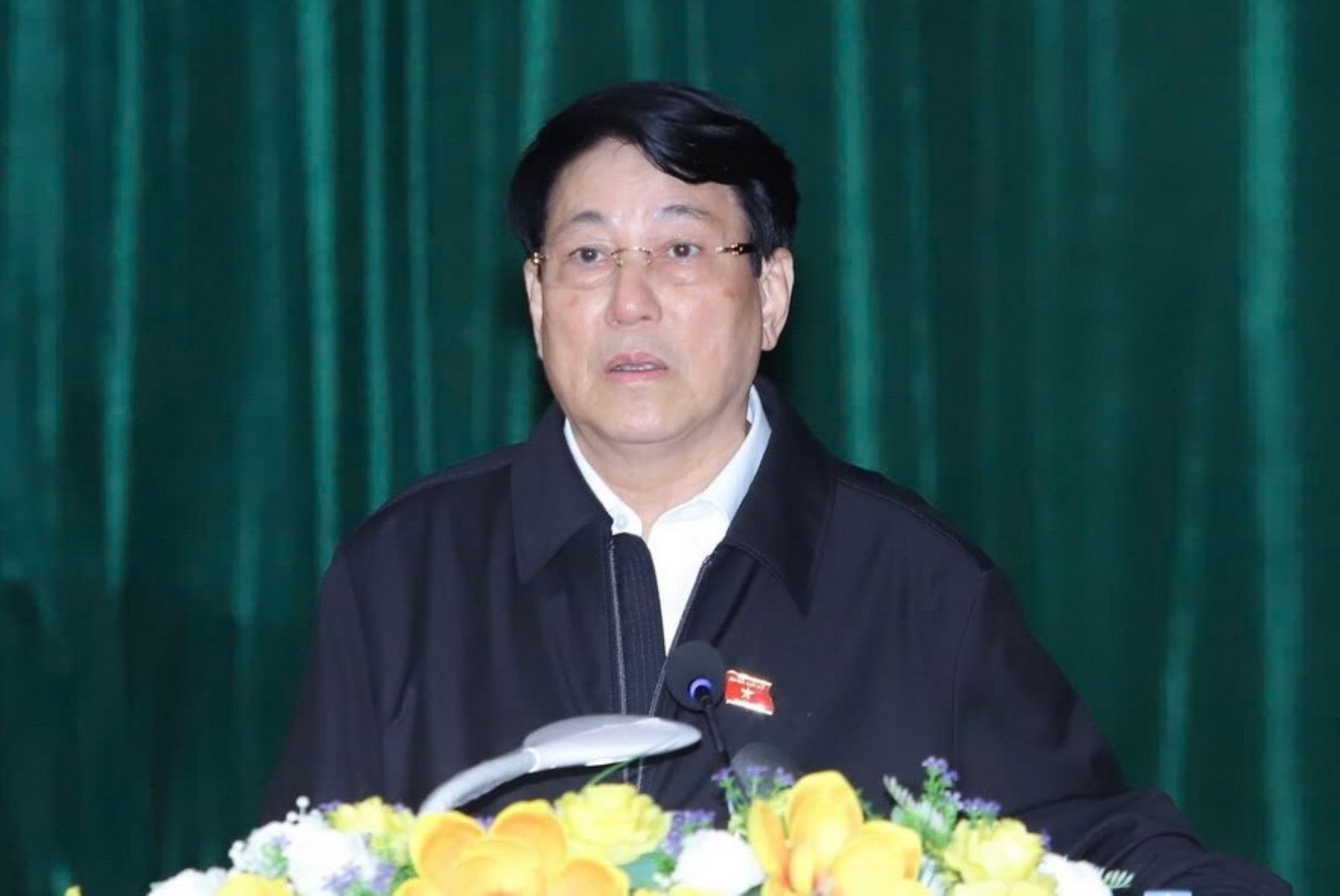 President Luong Cuong speaks at the meeting with voters. Photo: Minh Hieu
