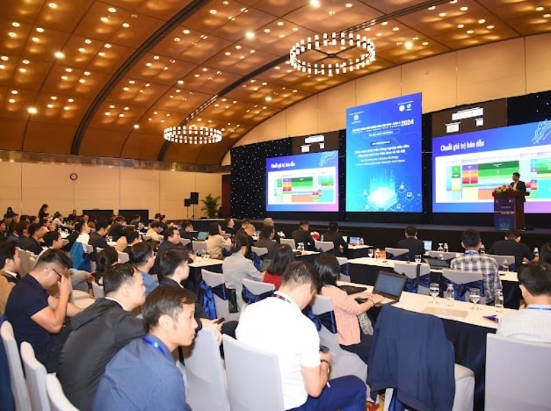 Semiconductor industry will be a priority for Hanoi. Photo: Tran Minh