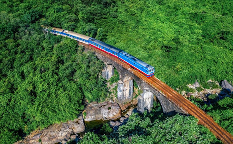 Train travel to explore the beauty of Vietnam is popular with many Chinese tourists. Photo: Vietnam Railways