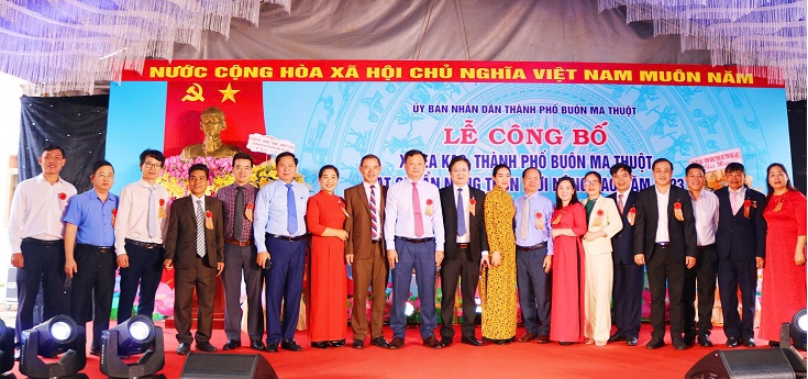 In recent times, Buon Ma Thuot city has combined poverty reduction with new rural construction and achieved many positive results. Photo: Bao Trung