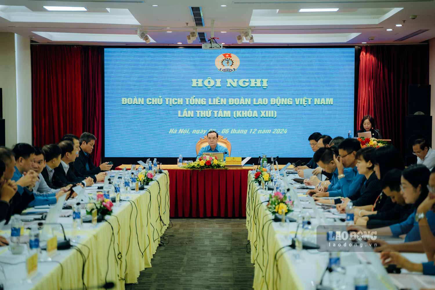 One of the contents discussed at the Conference was specific solutions with the motto of only discussing action, not retreating to effectively carry out the work of developing union members and establishing grassroots unions in 2025. Photo: Den Phu