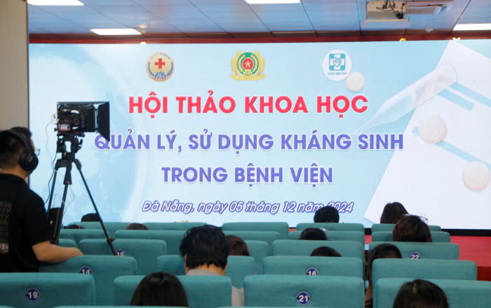 Hoi thao khoa hoc “Quan ly, su dung khang sinh trong Benh vien”  do Benh vien 199 phoi hop voi Cuc Y te (Bo Cong an) to chuc tai Da Nang vao ngay 5.12.2024. Anh: Song Han