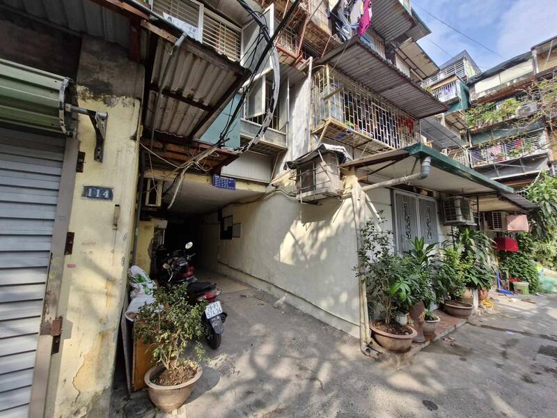 A corner of Nghia Tan apartment building (Cau Giay district, Hanoi). Photo: Thu Giang