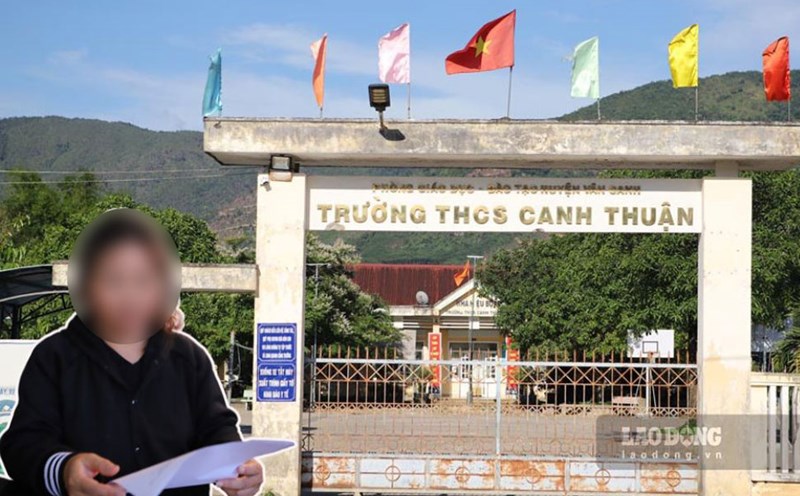 Teachers of Canh Thuan Boarding Secondary School have agreed on the school's payment policy. Photo: Hoai Luan