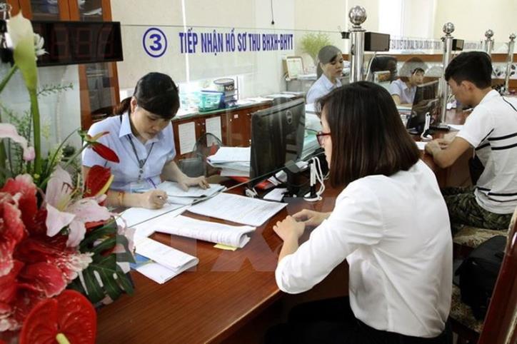 Việc cải cách tiền lương theo Nghị quyết 27 dự kiến thực hiện sau năm 2026. Ảnh minh họa: TTXVN.