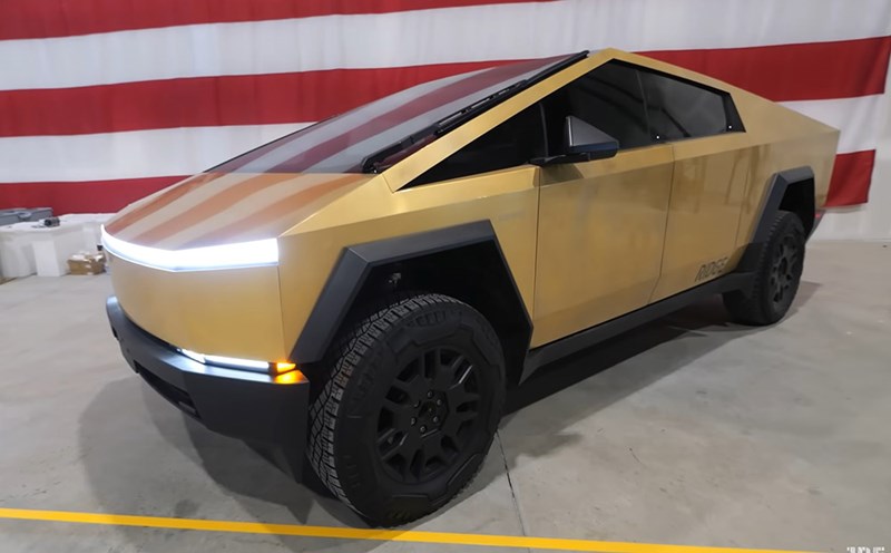 Close-up of 24K gold-plated Tesla Cybertruck in the US. Photo cut from video