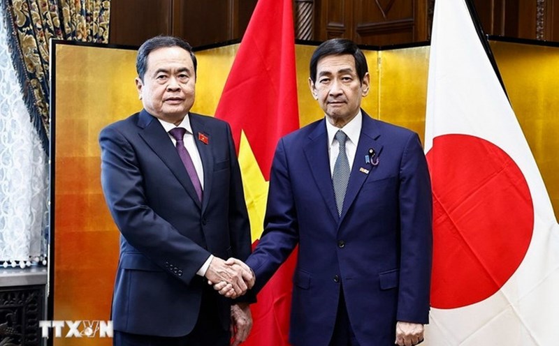 National Assembly Chairman Tran Thanh Man and President of the Japanese House of Councillors Sekiguchi Masakazu. Photo: VNA