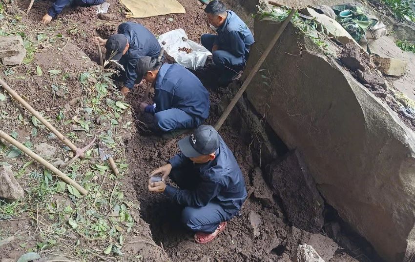 Martyr Remains Search Team 584 on duty in Laos. Photo: Xuan Dien.