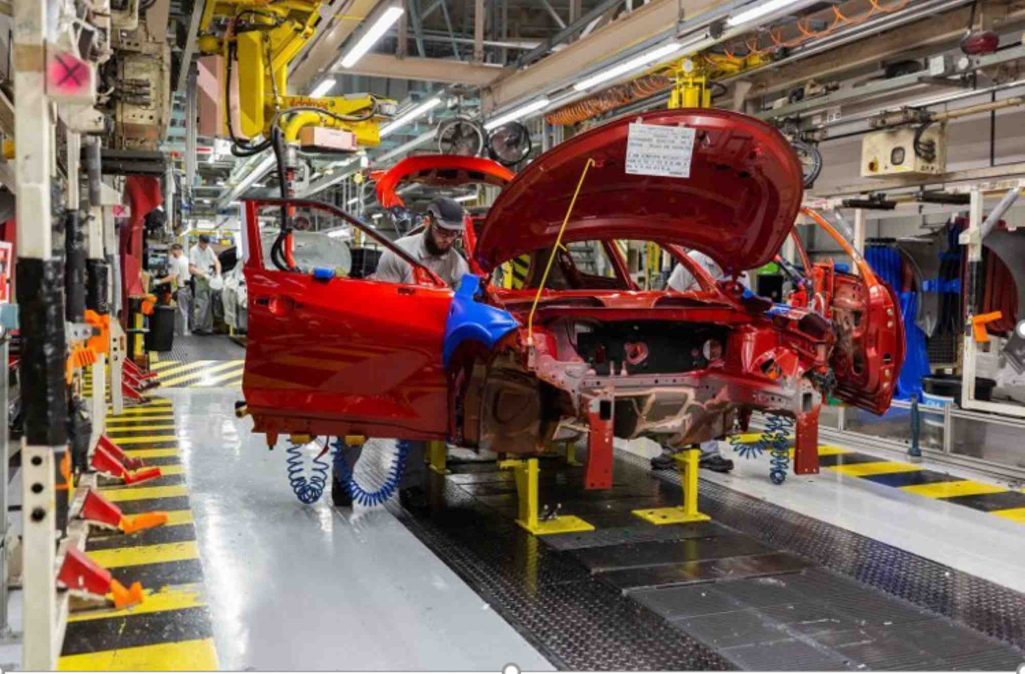 Automobile support industry proposed to extend incentives. Photo: Tran Minh