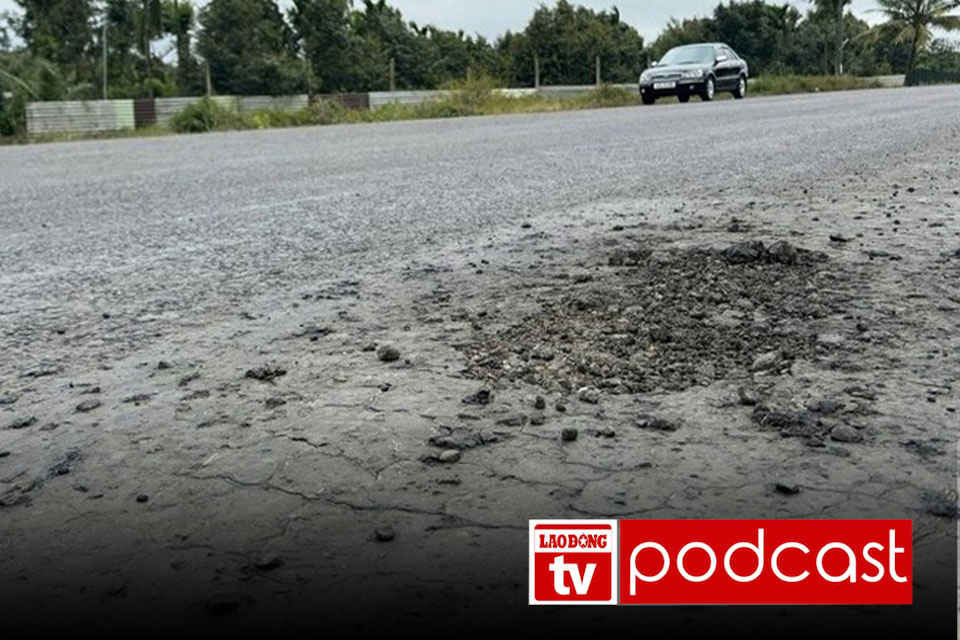 Morning news: Roads in Dak Lak are damaged before handover