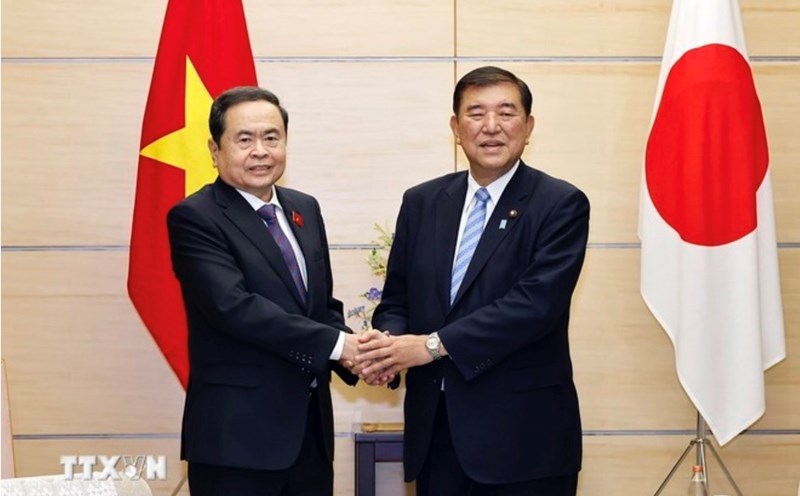 National Assembly Chairman Tran Thanh Man meets with Japanese Prime Minister Ishiba Shigeru. Photo: VNA