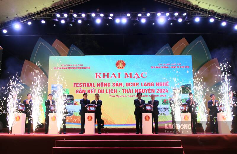 Khai mạc Festival nông sản, ocop, làng nghề gắn kết du lịch Thái Nguyên 2024. Ảnh: Lam Thanh