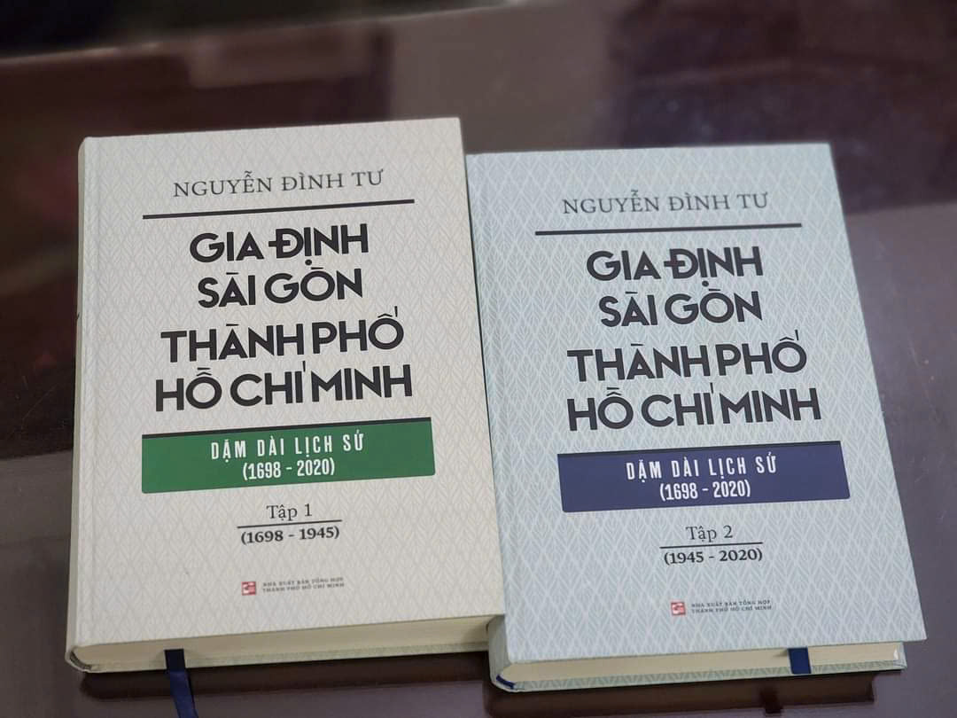 Bo sach 2 tap “Gia Dinh - Sai Gon - Thanh pho Ho Chi Minh: Dam dai lich su (1698 - 2020)”. Anh: Nha xuat ban