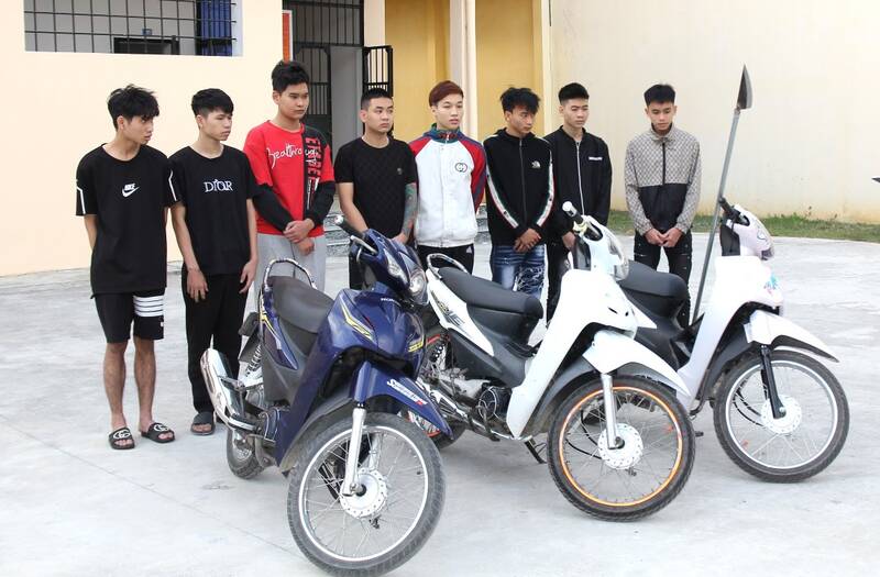 Các đối tượng tại cơ quan Công an. Ảnh: Công an tỉnh Hà Nam