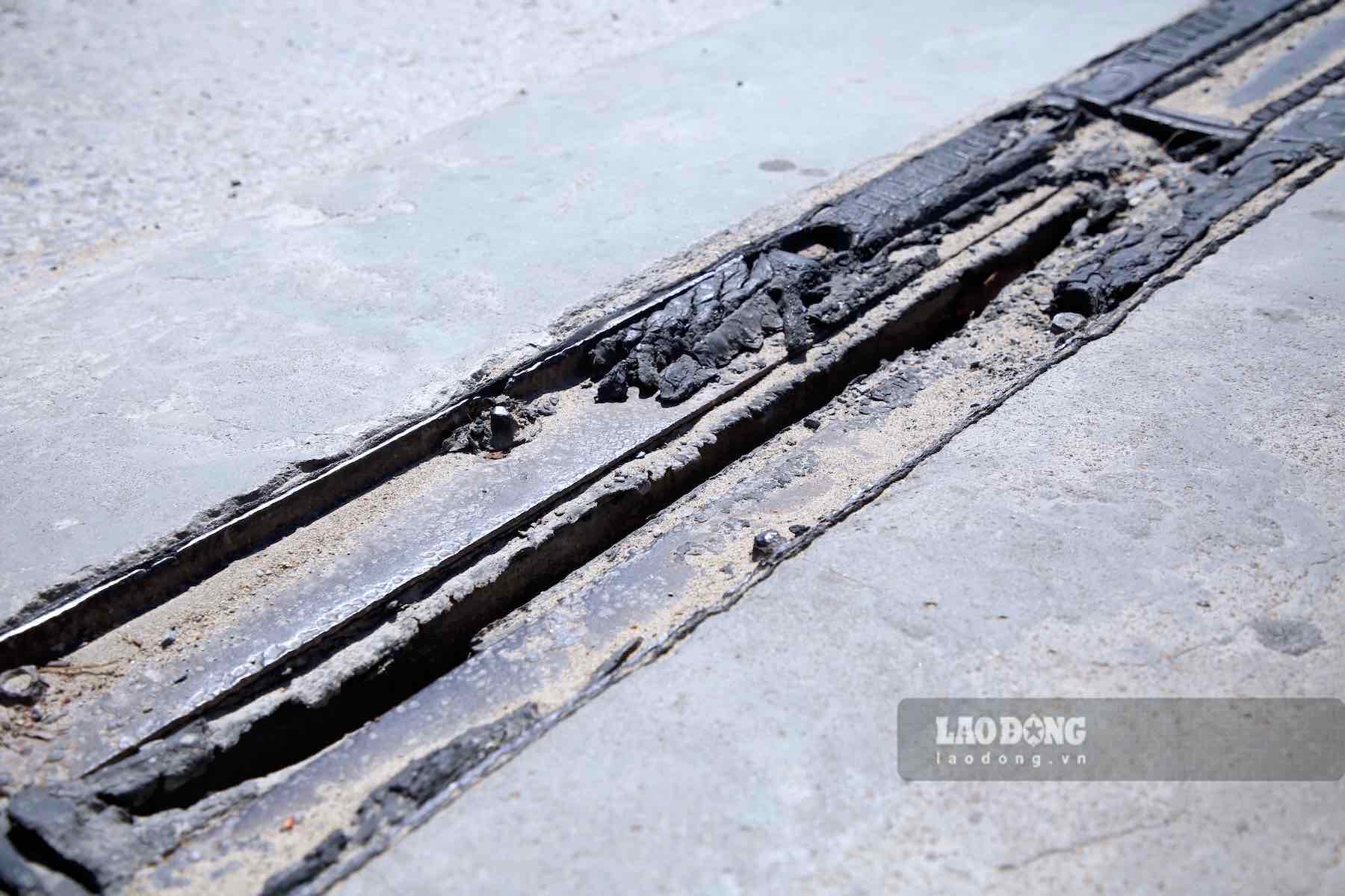 Song Thai Bridge in Quang Binh is seriously degraded. Photo: Cong Sang