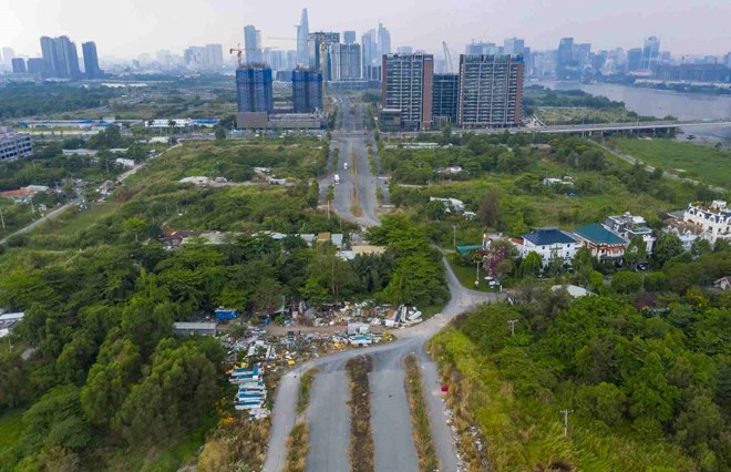 4 tuyến đường chính ở Thủ Thiêm vẫn dang dở sau 10 năm
