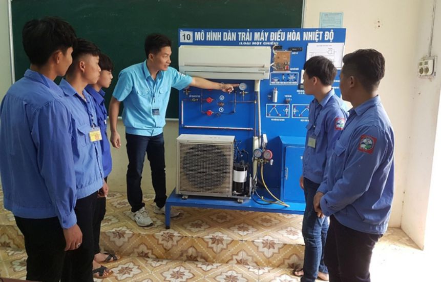 Yen Bai promotes the shift of agricultural labor structure to non-agricultural labor. Photo: Tran Bui