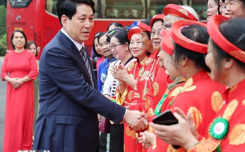 President Luong Cuong meets with outstanding elderly women nationwide. Photo: Lam Khanh/VNA