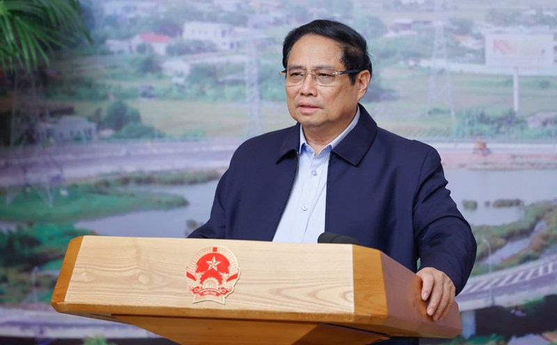 The Prime Minister emphasized the requirement not to use bidding as a safe haven for "blue and red troops". Photo: VGP