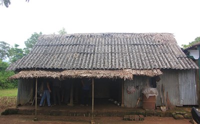 Quang Binh will strictly handle violations in the process of removing temporary and dilapidated houses. Photo: H. Nguyen