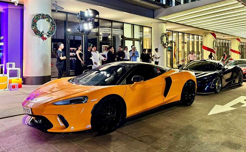 A series of billion-dollar McLaren cars appeared at an event in Ho Chi Minh City. Photo: Phuong Ngo