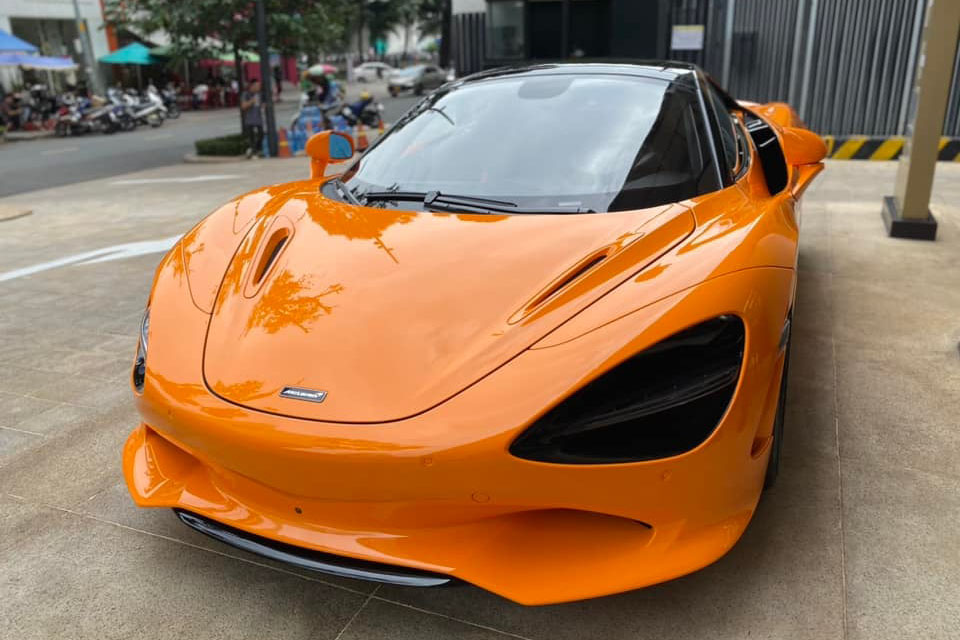 Can canh McLaren 750S Spider. Anh: Supercar In VietNam