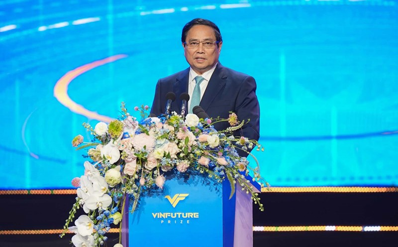 Prime Minister Pham Minh Chinh speaks at the award ceremony. Photo: VinFuture