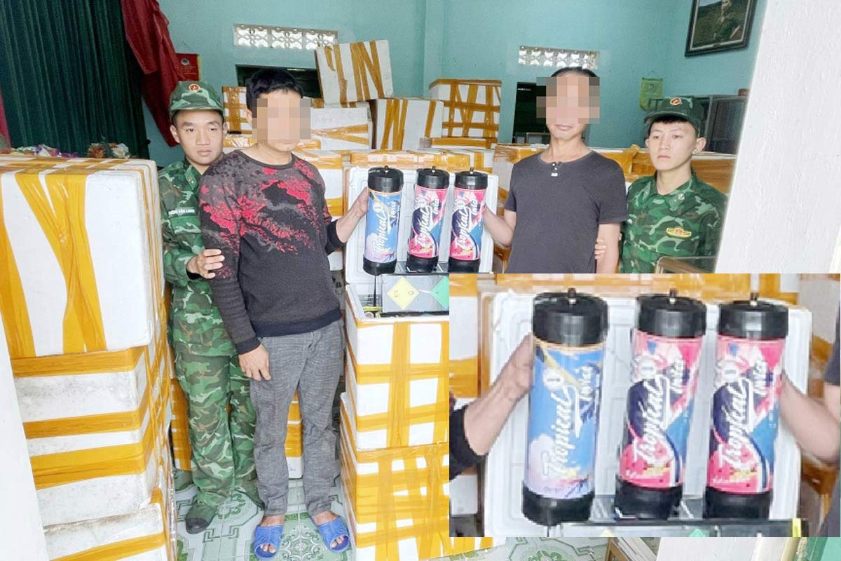 Đối tượng vận chuyển 1.200 bình khí cười. Ảnh: Biên phòng Quảng Ninh