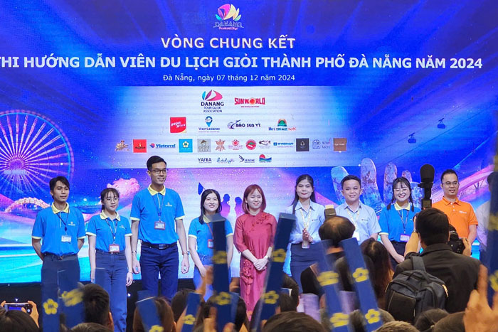 10 Da Nang tour guides entered the final round of the 2024 competition. Photo: Thuy Trang