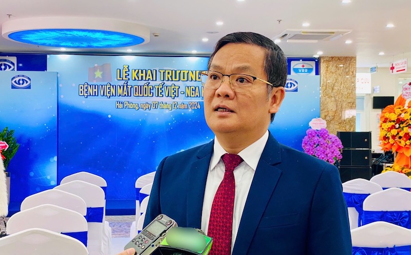 TS Vuong Anh Duong - Pho Cuc truong Cuc Kham chua benh, Bo Y te noi ve phat trien cac ky thuat nhan khoa hien nay. Anh: Huong Giang