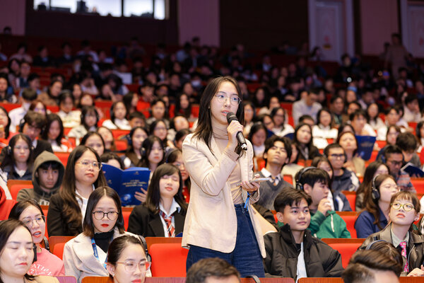 Many questions about AI and artificial intelligence were sent to scientists who just won the Vinfuture 2024 prize.