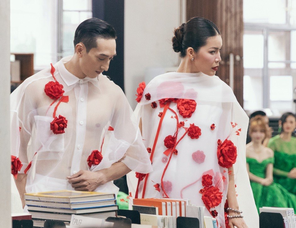 Minh Tu catwalk performance. Photo: Kien Can.