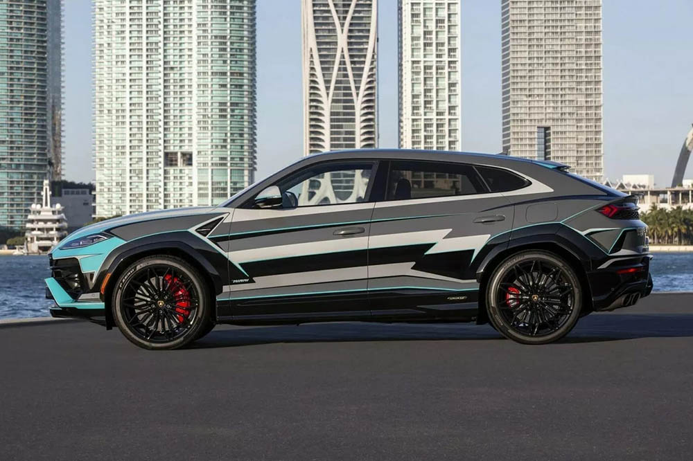 Lamborghini Urus SE with special design in Miami. Photo: Lamborghini