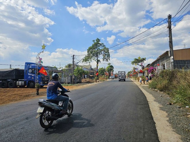 Giúp người nghèo an cư, lạc nghiệp trong những ngôi nhà mới